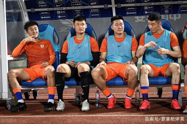 热议中国男篮绝境晋级第二阶段：李弘权生涯最佳一战获盛赞